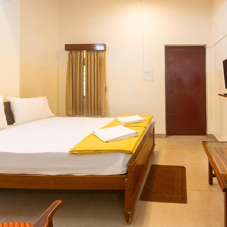Sri Ramakrishna Hotel بنغالور المظهر الخارجي الصورة