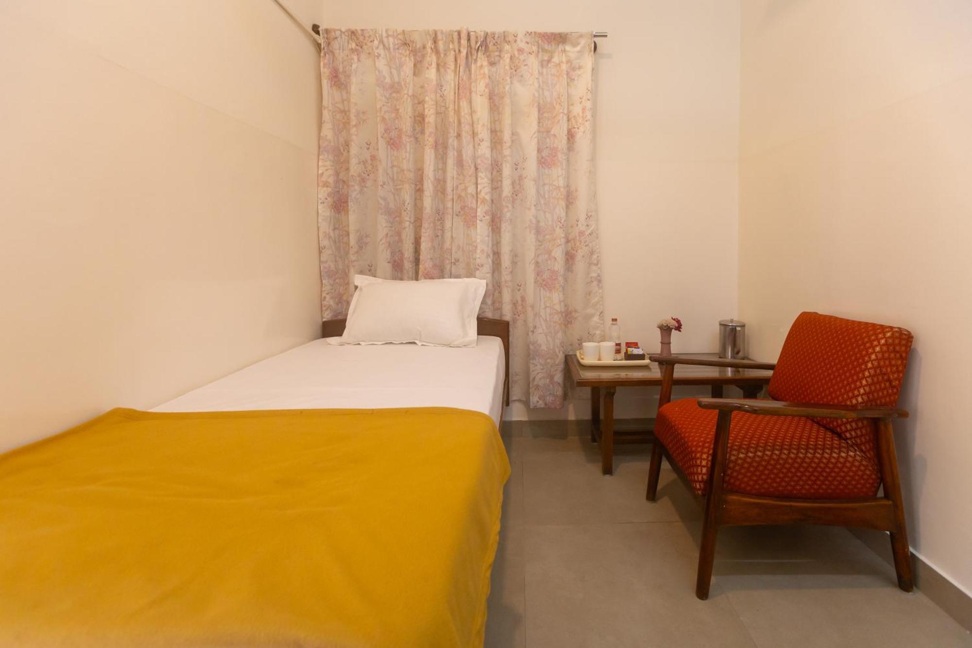 Sri Ramakrishna Hotel بنغالور المظهر الخارجي الصورة