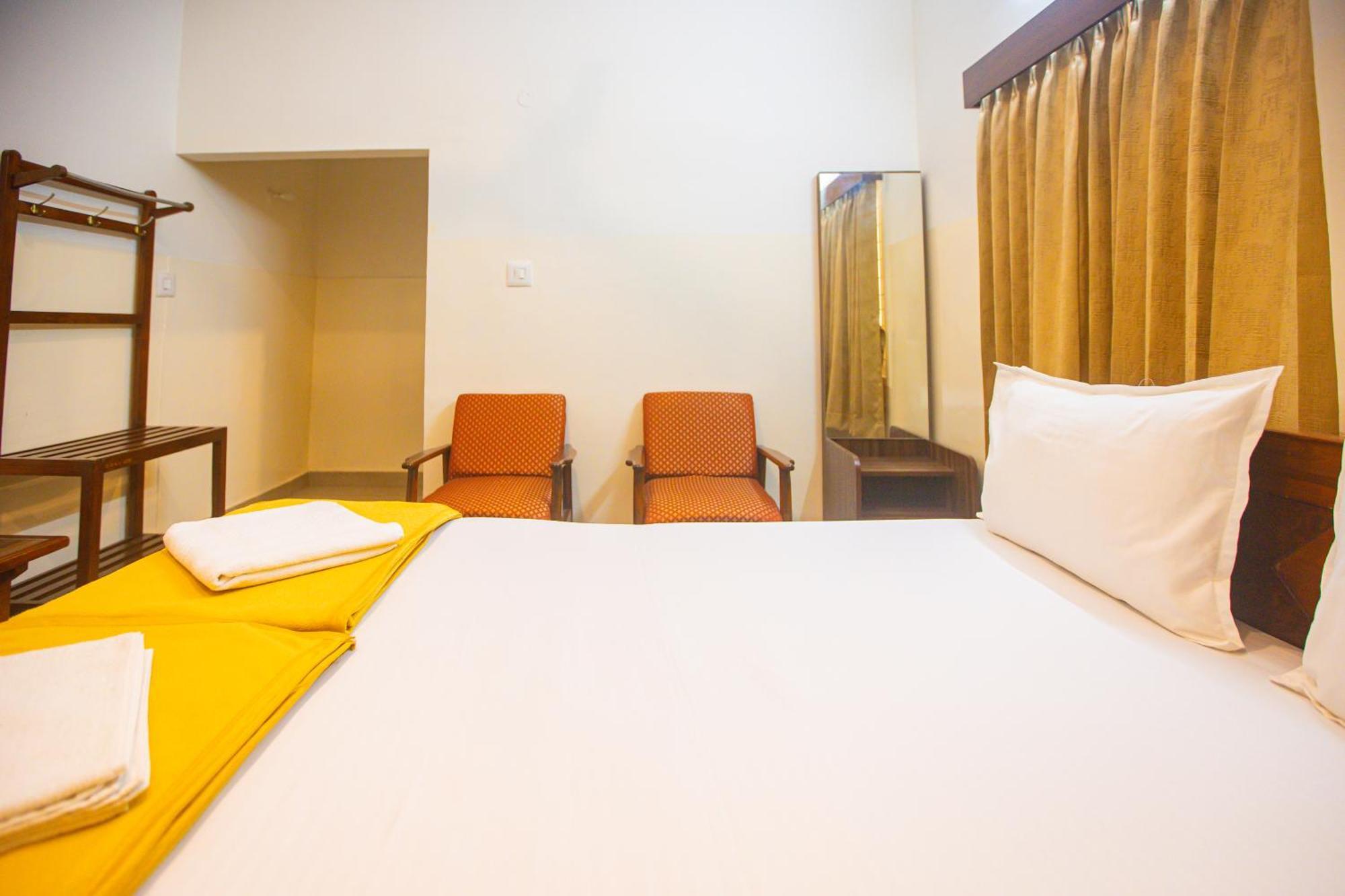Sri Ramakrishna Hotel بنغالور المظهر الخارجي الصورة